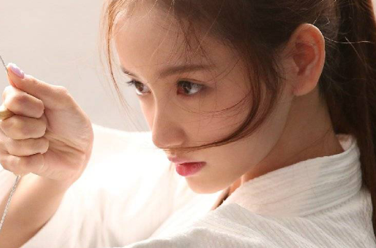 春天发型指南 无论长短这样扎绝对美哭你