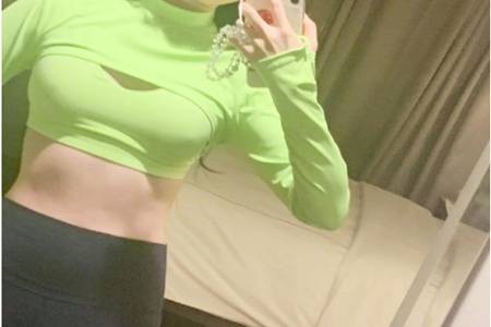 拥有刘亦菲马甲线的瑜伽动作，每天二十分钟练出细腰好身材