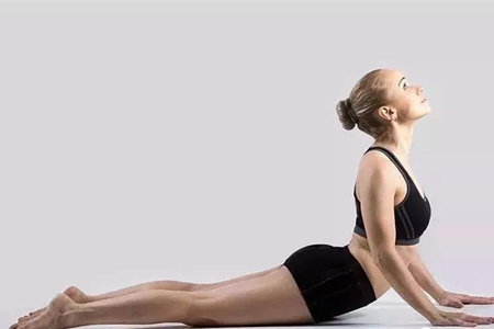 强身健体靠瑜伽，盘点训练过程中不得不注意的技巧