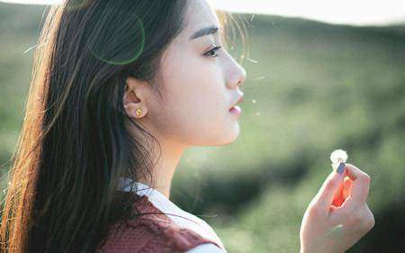 白羊座女生喜欢一个人有什么样的表现