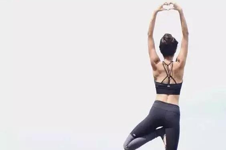 瑜伽乌鸦式的特殊变体，你学会了几个？：中上篇