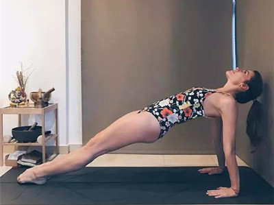 瑜伽练习慢节奏，这几个姿势你值得拥有：后篇