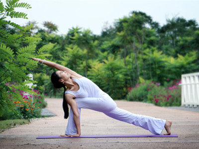 三个瑜伽体式，帮你测试自身体质