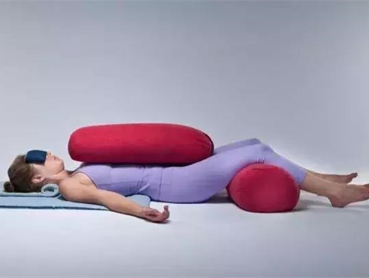 躺着就行？瑜伽“躺尸式”要注意的三个地方