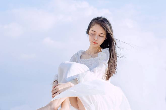 7日速效瘦身瑜伽 教你快速瘦腰腿