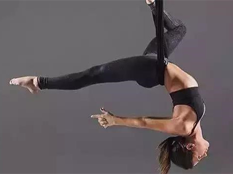 学会这几招，让你随时随地做瑜伽