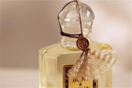 百年薰衣草女士香水，普罗旺斯的浪漫香气