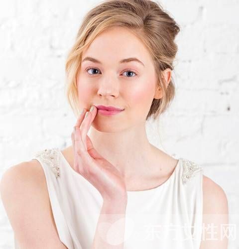 韩国新娘妆怎么化 六步打造时尚完美新娘妆