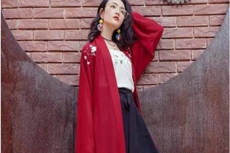 女生外出穿搭的汉服款式图片，充满女人味的汉服合辑