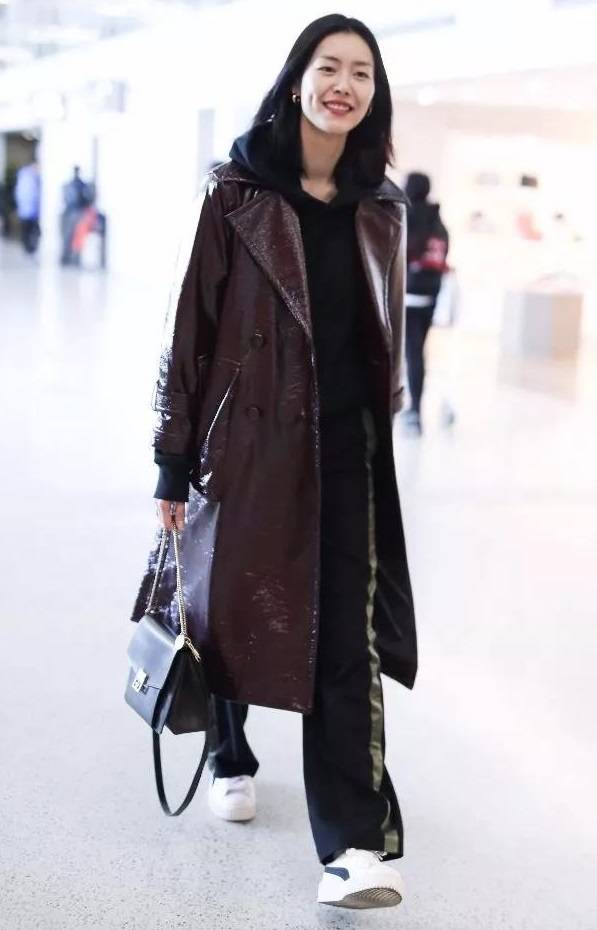 忽冷忽热的春天，来一件潇洒自如的风衣