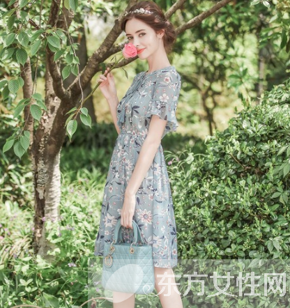 小清新穿衣搭配 夏日的清新主义一见就倾心