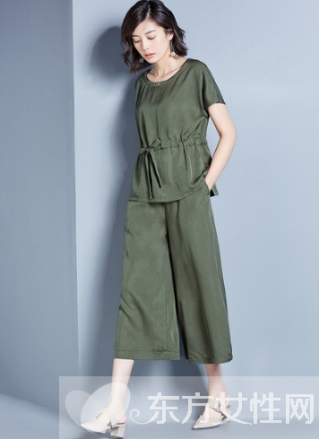 气质美人穿衣打扮 套装里有你浑然天成的美