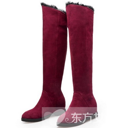 短裙长靴性感搭配 平凡女生变女神只要这一步