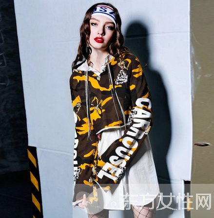 小外套怎么穿好看 这样穿自信一定潮到爆