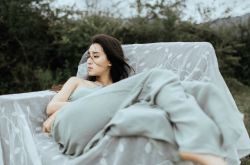 气质美人穿衣打扮 套装里有你浑然天成的美