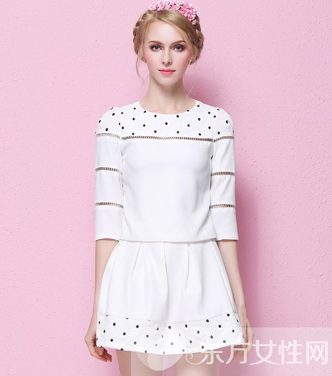 波点裙就该这么撞色 波点控的春天很抢眼