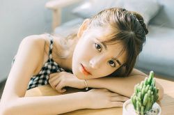 日系搭配技巧 潮女仲夏最爱高明度色彩点缀