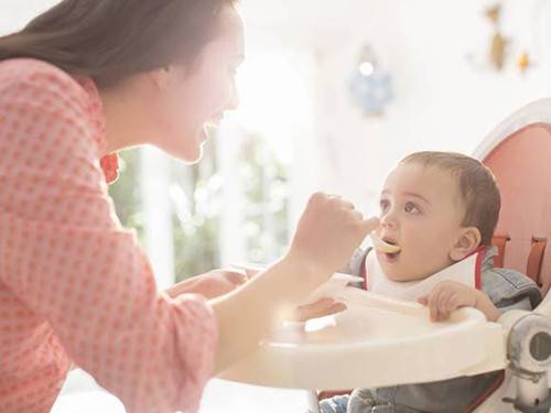 宝宝肚子胀气是什么原因导致的 如何避免宝宝肚子胀气