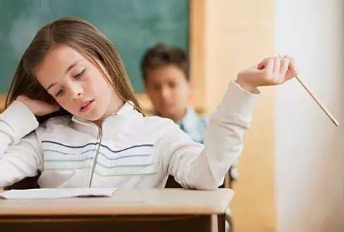 孩子做事总拖拉怎么办？教妈妈一招好办法