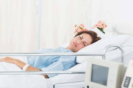 白带有血丝是怎么回事，女性白带异常可以同房吗