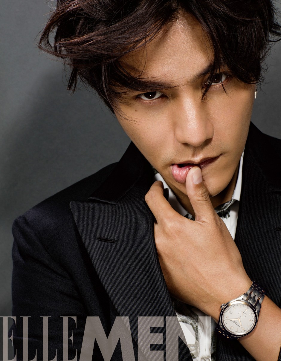 陈坤登杂志开年封面 简直是行走的画报