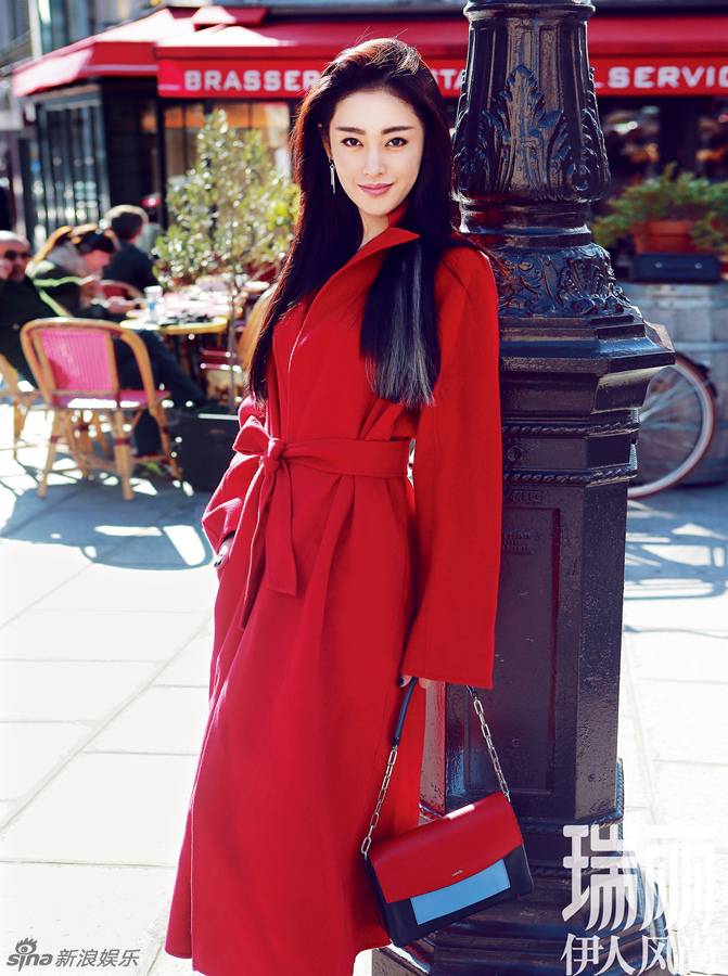 张天爱登杂志双封面 风格多变突破自我