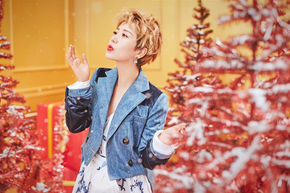 海清登《时尚co mo》杂志12月封面 金色短发耀眼