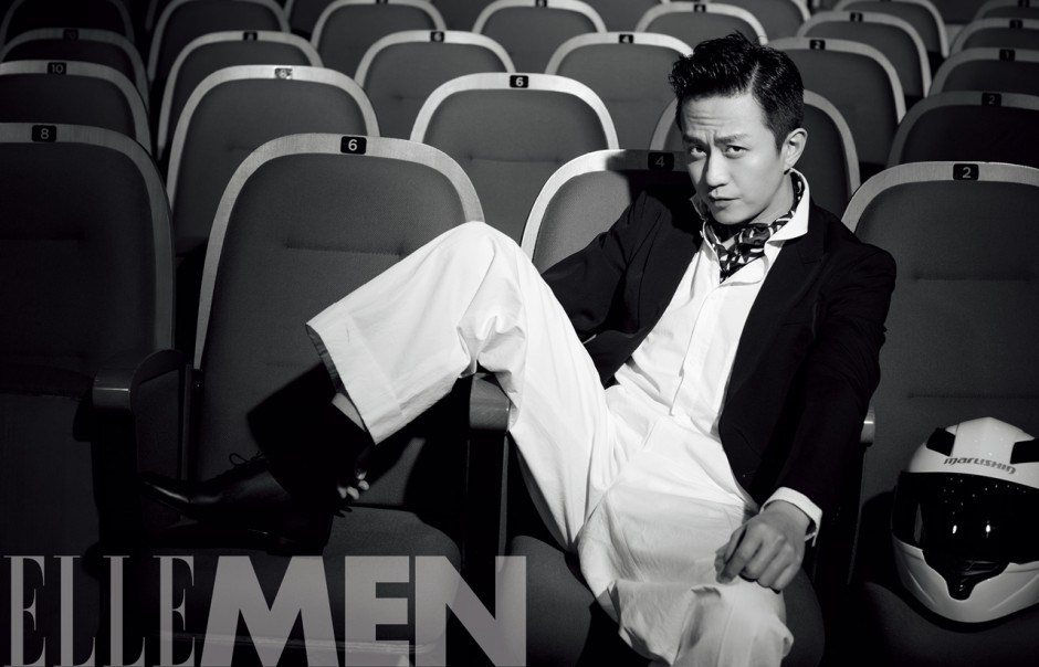 邓超登时尚杂志封面 尽显极致熟男魅力