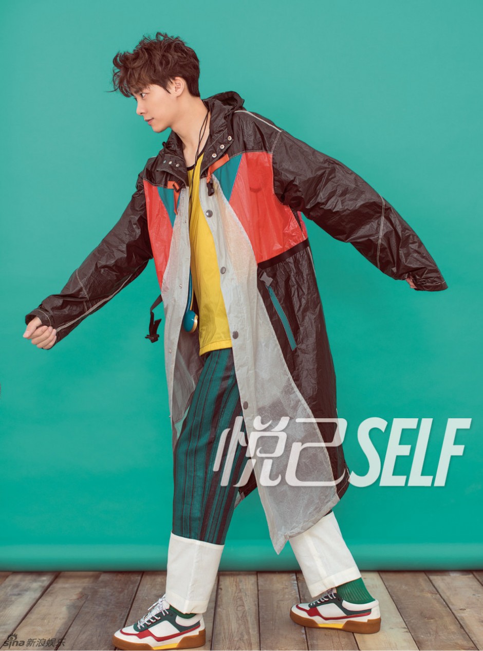 李易峰帅气杂志封面照 时尚演绎花美男style