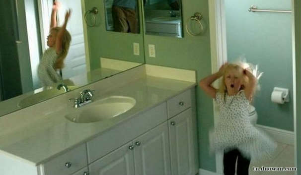 搞笑内涵图之喵星人:我仿佛闻到了小鱼干的味道