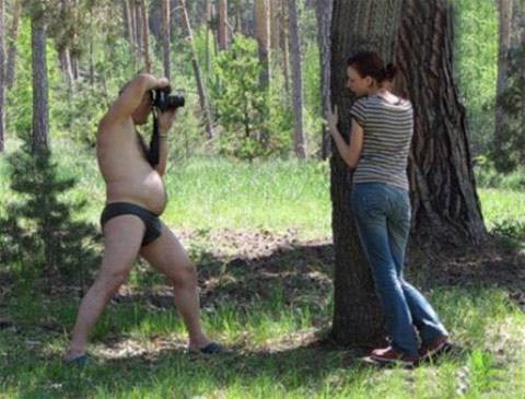 摄影师爆笑的拍照姿势