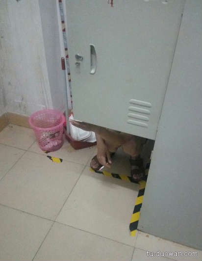 搞笑内涵图片之拔下来那一刻我好方