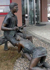 兄弟艳福不浅 有多少男人想跟交换