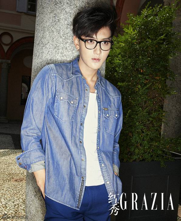 黄子韬最新写真大片曝光 清新不羁帅气时尚