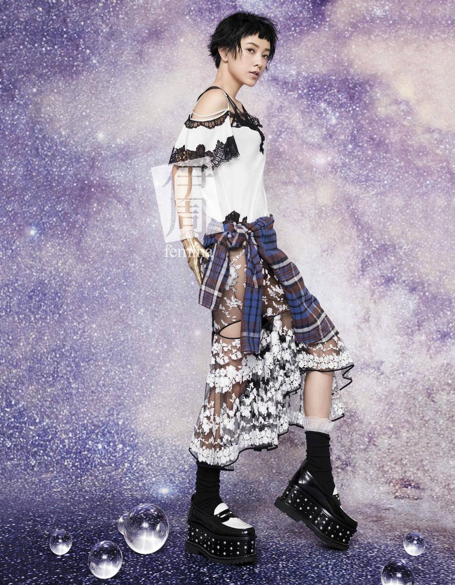 郭采洁短发冷艳写真 奇幻少女变幻莫测