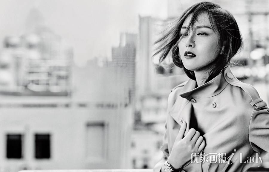 唐嫣杂志封面照曝光 变身复古摩登女郎