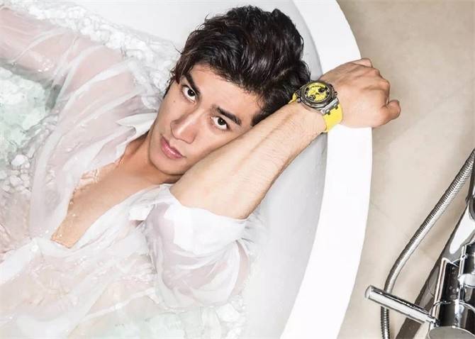 《时装男士》六月刊 李治廷时尚穿着诠释独特武林哲学