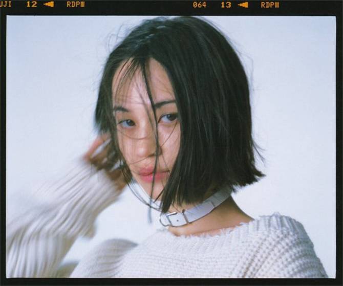 日本女星水原希子性感登《i-D Japan》创刊号封面