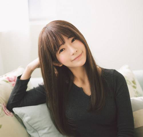 春季最流行长发发型 气质清新焕发时尚感