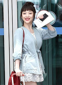 韩国女明星发型 雪莉眉上短刘海丸子头青春洋溢