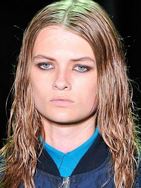 娱乐圈大油头发型走高 湿发油发谁最美