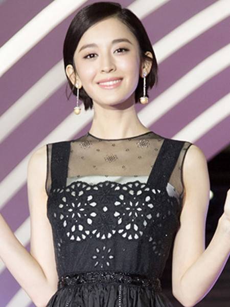 古力娜扎短发发型图片 齐耳短发成时尚新宠