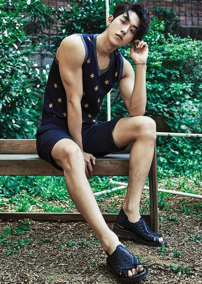 韩星南柱赫时尚写真曝光 展现完美肌肉线条