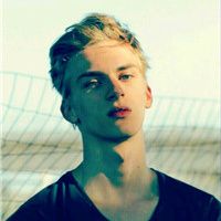 欧美成熟男生魅力头像图片