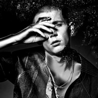 欧美成熟肌肉型男头像图片