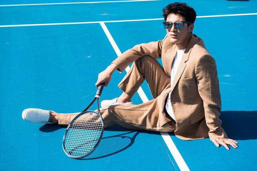 &ldquo;小鲜肉&rdquo;明星姜潮网球写真图片 变身运动型男