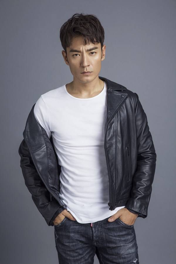 演员李光洁时尚写真图片 肌肉线条完美凸显