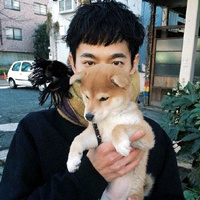 QQ个性阳光型男头像 爱动物的暖男