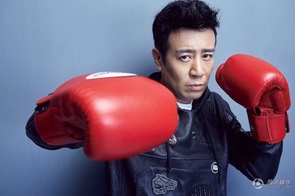 演员于和伟写真化身拳击手 青春活力霸气迷人