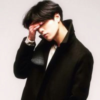 禁欲系高冷型男生头像图片